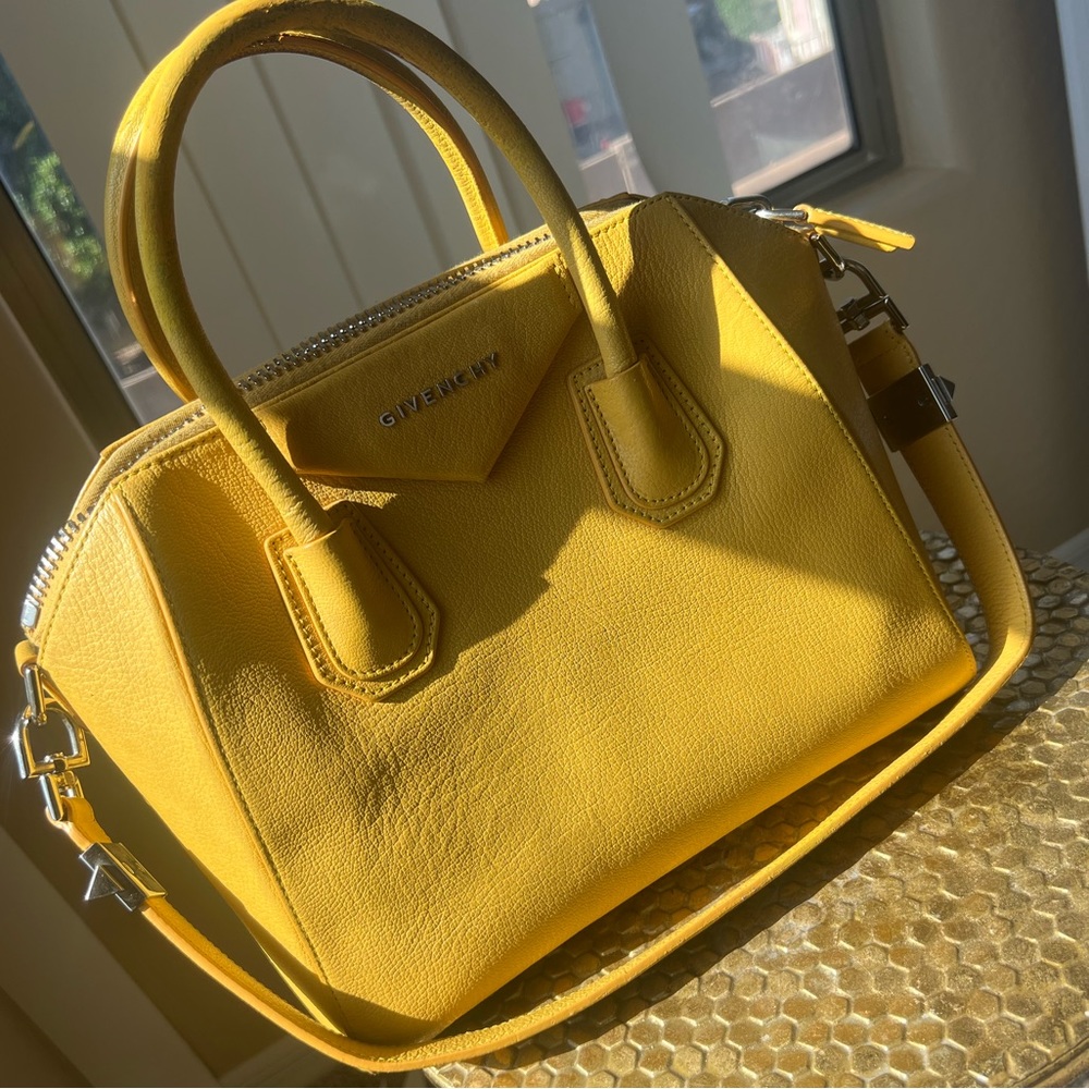 Lemon Givenchy Antigona